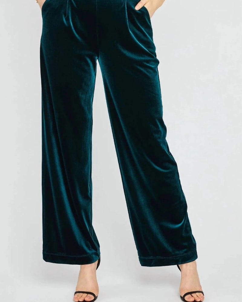 Front of a model wearing a size lrg Lopez In Spruce in Spruce by Gentle Fawn. | dia_product_style_image_id:360334